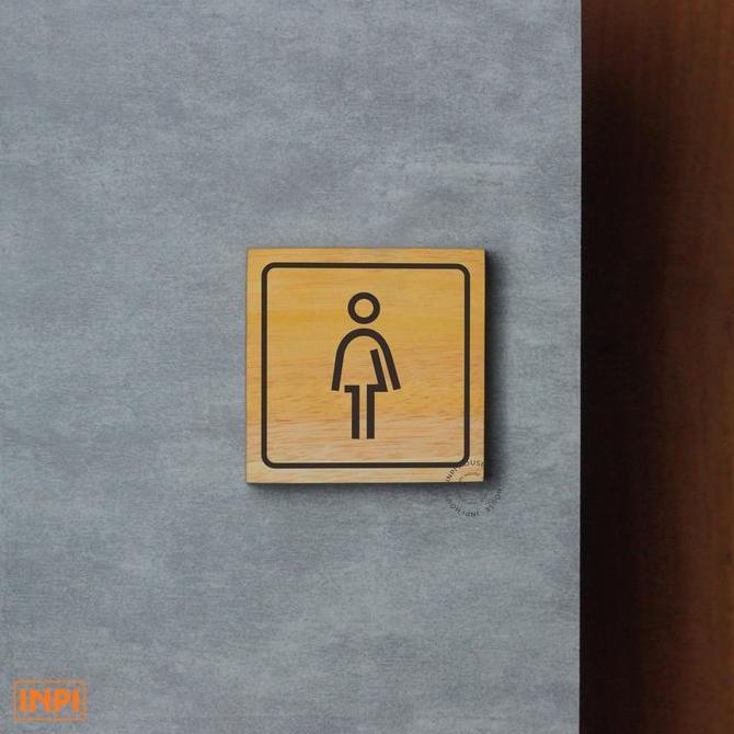 Sign Toilet Khusus Wanita Kayu + Sticker Hitam Putih - INPI HOUSE