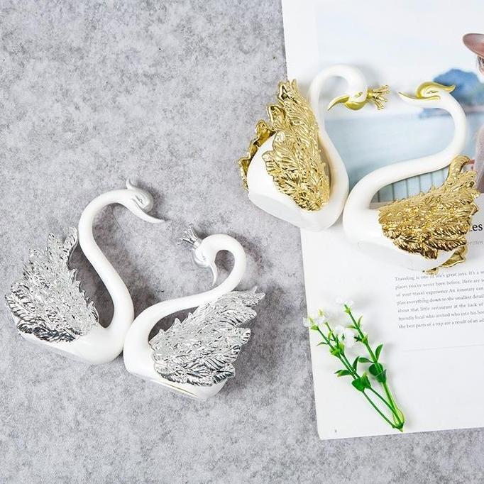 Lansungkirim- Vixplorn Pajangan Sepasang Angsa/Sepasang Angsa Gold /Plastik Silver Hiasan Flaminggo 