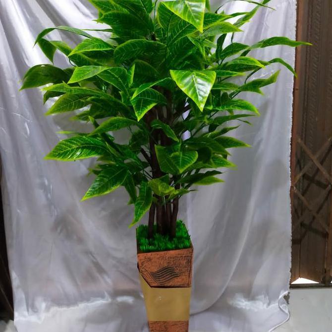 NEW - POHON PLASTIK/POHON LUKY 120CM/POHON HIAS/TANAMAN BESAR/ARTIFICIAL