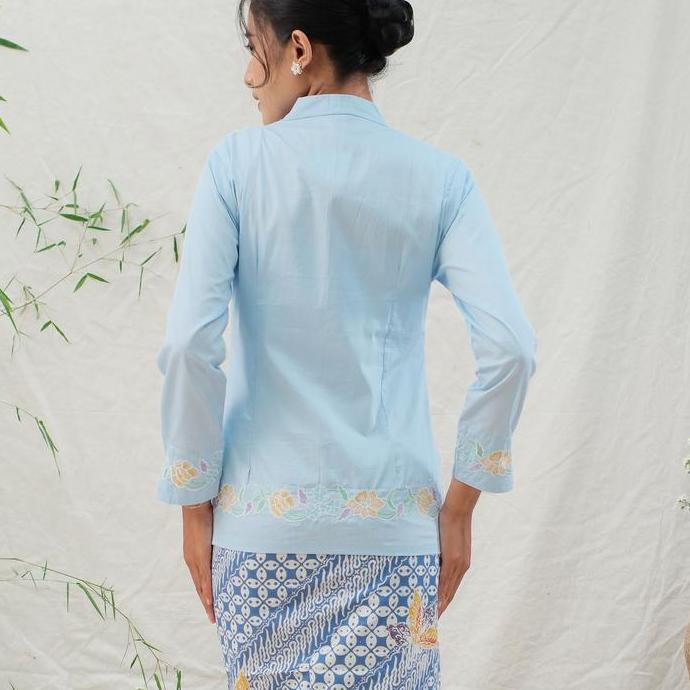 Kebaya encim bordir lengan panjang katun jepang biru muda baby blue
