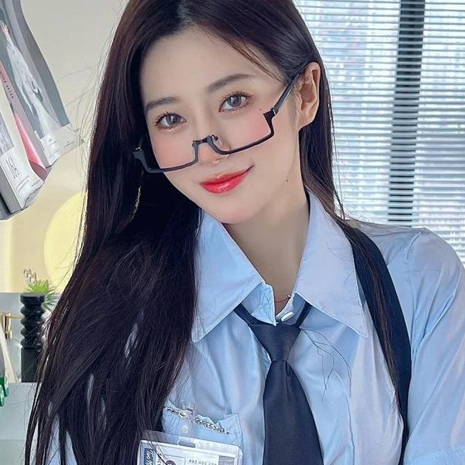 Kacamata Setengah Bingkai Tanpa Lensa Wanita Seksi Bingkai Kacamata Cosplay Prop