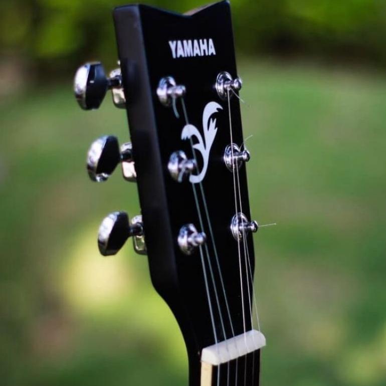 Gitar Akustik Elektrik Yamaha Blackdoff Eq Custom Preamp