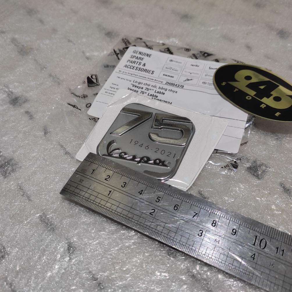 Sticker Emblem Vespa Primavera 75th Anniversary Original