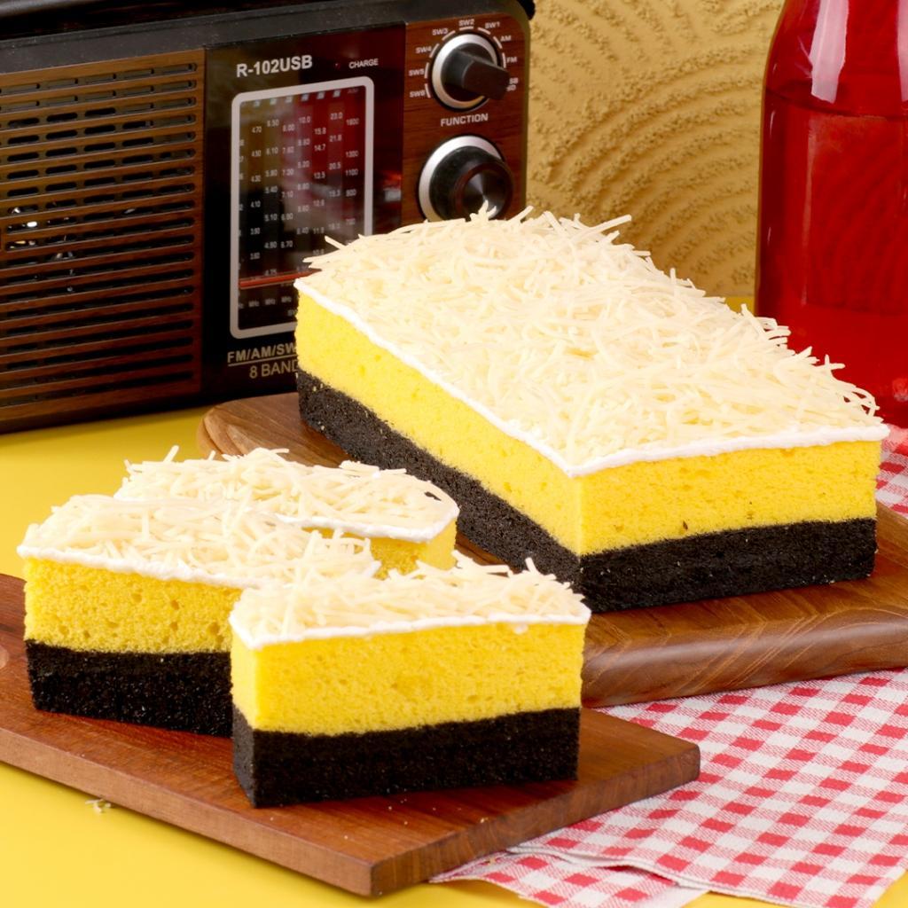 Lapis Kukus Pahlawan Original Reguler Pack - Oleh-Oleh Khas Surabaya