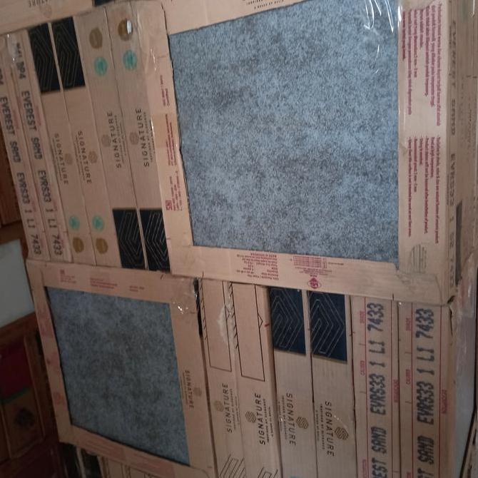 KERAMIK LANTAI TERAS 40X40 MATT KASAR ABU EVEREST SAND-MULIA KW 1