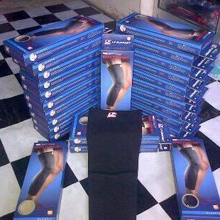 Deker Knee Long LP