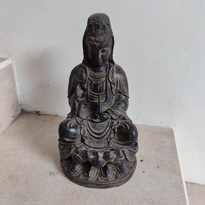 ,,,,,,,] patung dewi kwan im bahan resin motif batu alam