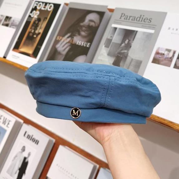Yarra Topi Baret Korea Wanita Pria Dewasa Motif M Outfit Gaya Vintage Retro Biru Coklat Hitam Fashio