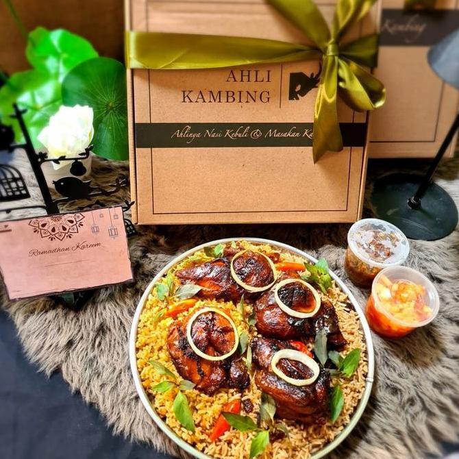 Hampers Nasi MIX (kebuli-Mandhi) Loyang Spesial 4 porsi
