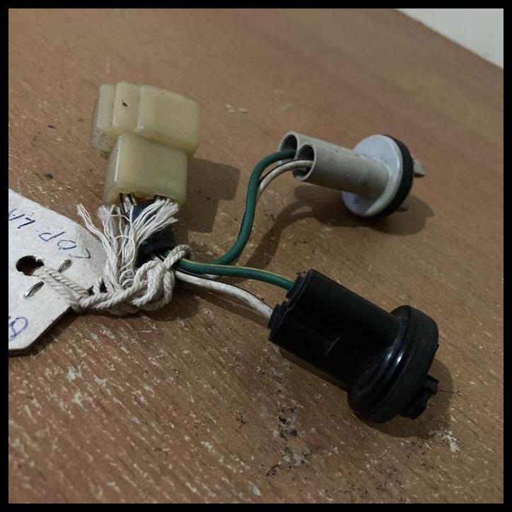 TERBARU SOKET LAMPU DEPAN + SEN COROLLA AE80 GL EE80 SE SALOON TOYOTA GENUINE