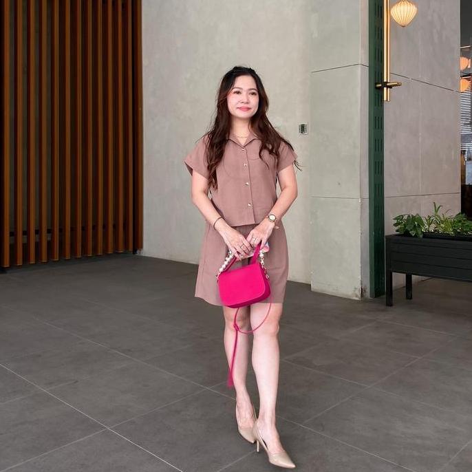 Liona Set Setelan Wanita Linen Celana Pendek Super Comfy Pinggang Karet Resleting Samping Size Stand