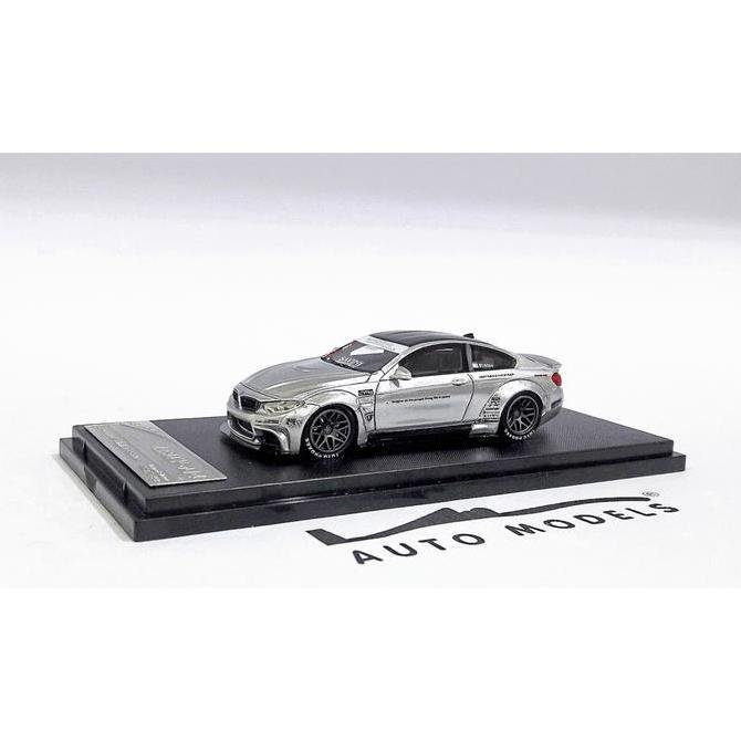 1:64 STANCE HUNTERS BMW M4 LB-WORKS CHROME