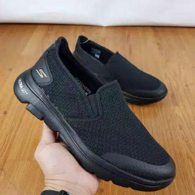 Skechers / Skechers pria go walk 5 Apprize Man / Sepatu pria / Skechers Go walk5/ Skechers Go walk5 