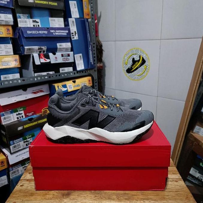 New Balance Dynasoft Nitrel V6 Grey - Men's Trail Running