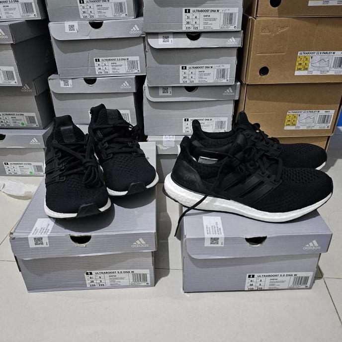 Ultraboost dna 5.0 womenblack bnib