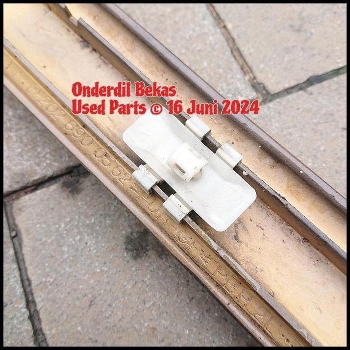 TERLARIS LIST BODY PINTU BELAKANG MERCEDES BENZ W202