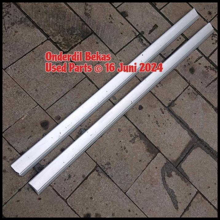 TERLARIS LIST BODY PINTU DEPAN MERCEDES BENZ W202