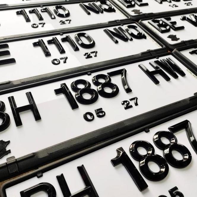 Plat Nomor Mobil Akrilik Timbul Mewah Gratis Dudukan