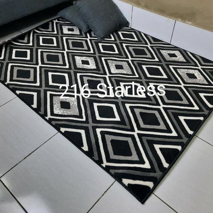 Karpet Kecil Bawah Meja Hitam Putih Monocrome Abu-abu Grey Momento Moderno 115x155 cm Hitam