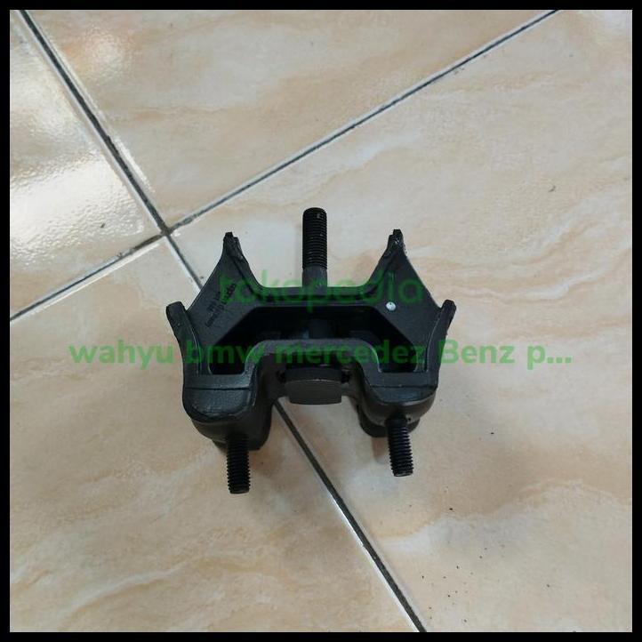 TERLARIS TRANSMISI MOUNTING MERCEDES BENZ W163 ML320 