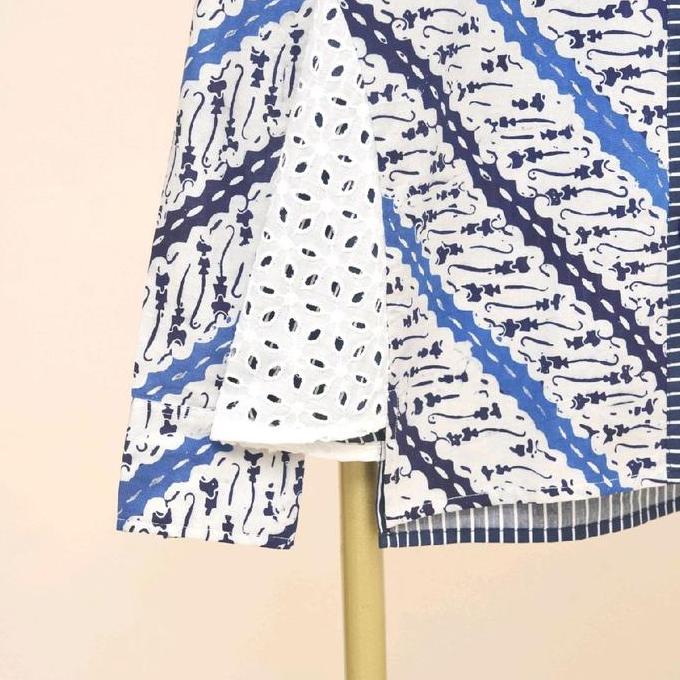 Sale Atasan Batik Wanita Camila Putih