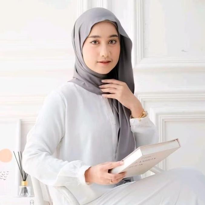 Dieocrd- Pashmina Kaos  Rayon  Premium Ukuran 175 Cm X 75 Cm Jilbab Panjang Wanita Muslim Hitam Sant