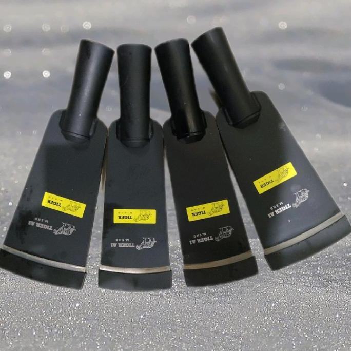 alat panen buah sawit cap Tiger M.SHD buatan Malaysia