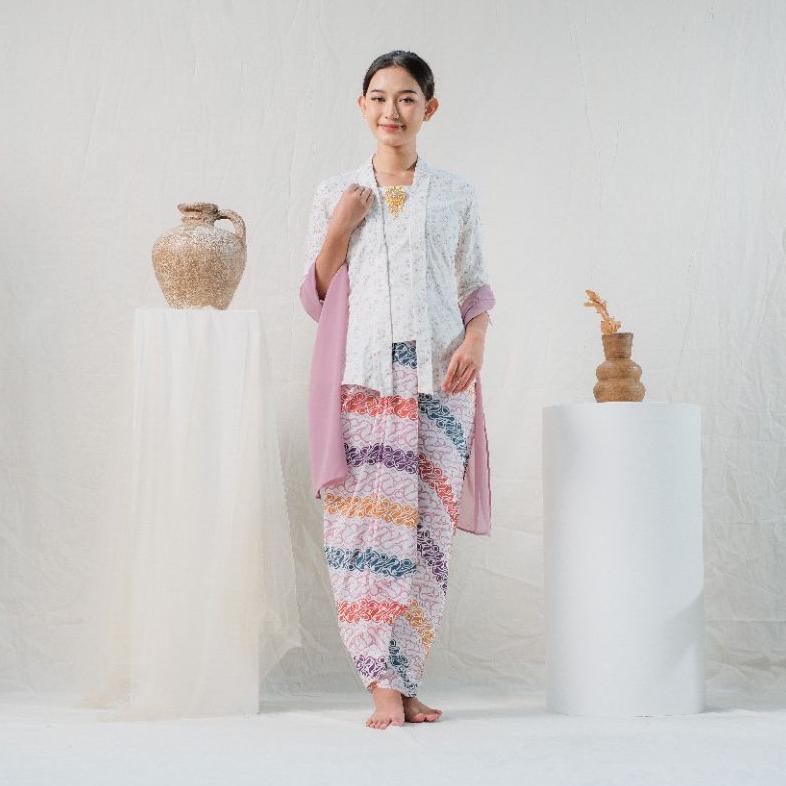 Promo  Kebaya Kutu Baru Katun Jepang Gendhis Putih By Khalisa Batik
