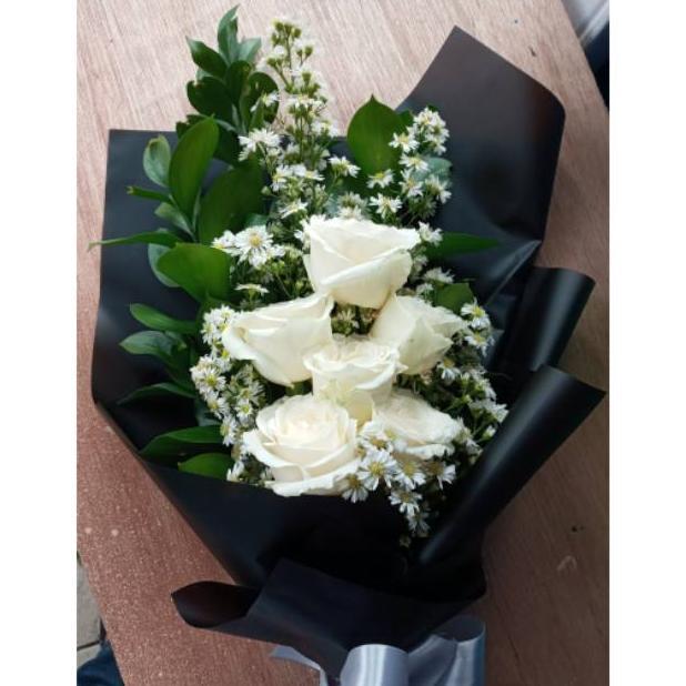 Promo Velantine Sweet Hand Bouquet | Buket Bunga Mawar | Mawar Putih | Valentine Bouquet