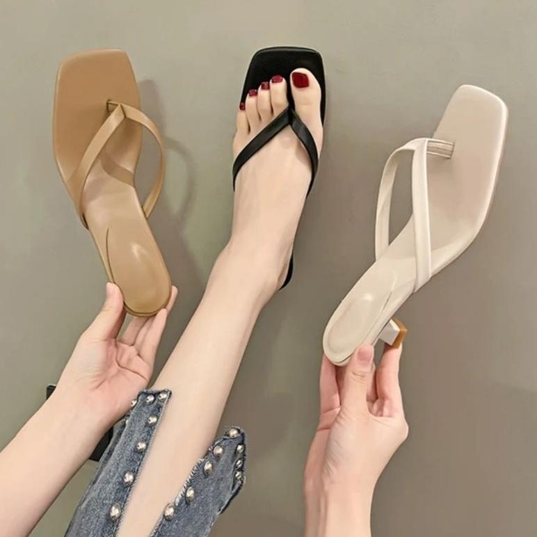 PREMIUM` Series AR 15 Sandal Wanita Heels Jepit Hak Stiletto 4 Cm