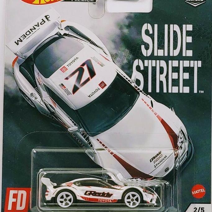 Hot Wheels Premium 20 Toyota GR Supra Slide Street ban karet