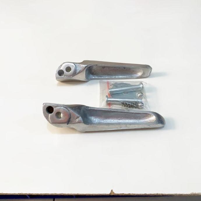 DB243 >> Footstep Step Pijakan kaki belakang Cb150r Cb 150 old streetfire / CBR150R CBR 150R K45 / S