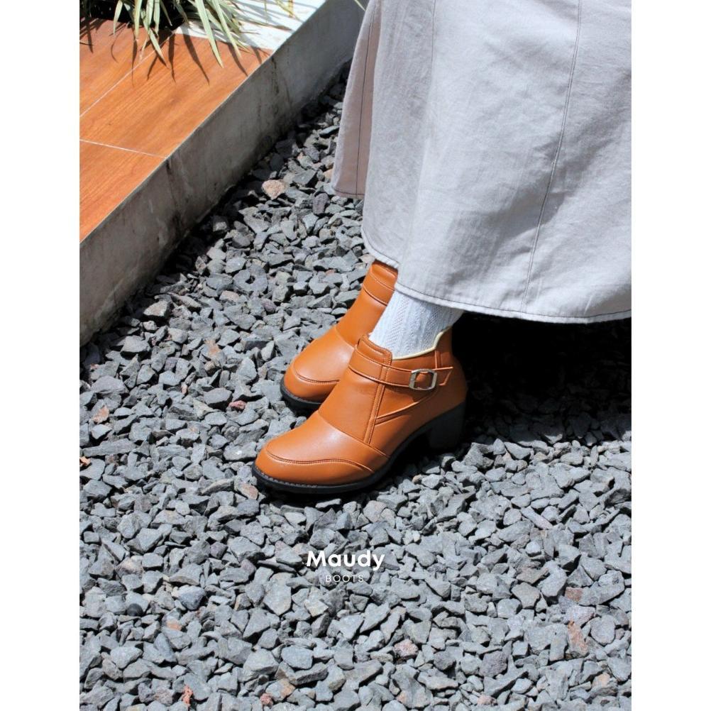 NEW [READY STOCK] ONE LOVE MAUDY - SEPATU BOOTS WANITA