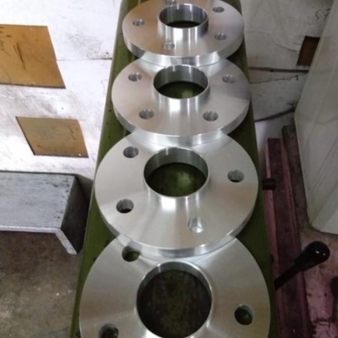 Spacer nok custom 18 - 22 mm velg mobil alumunium