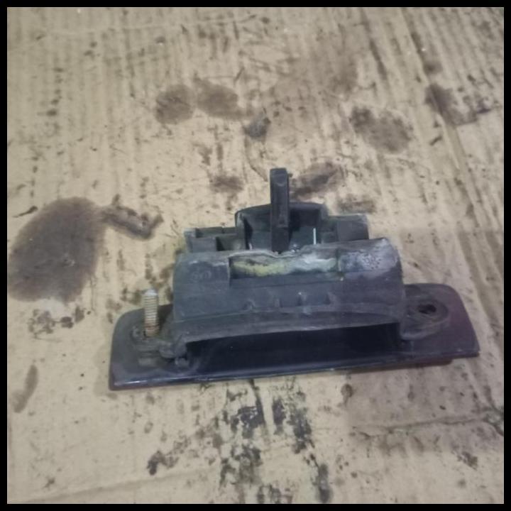 TERBARU HANDLE TARIKAN PINTU LUAR BELAKANG KIRI PEUGEOT 306 