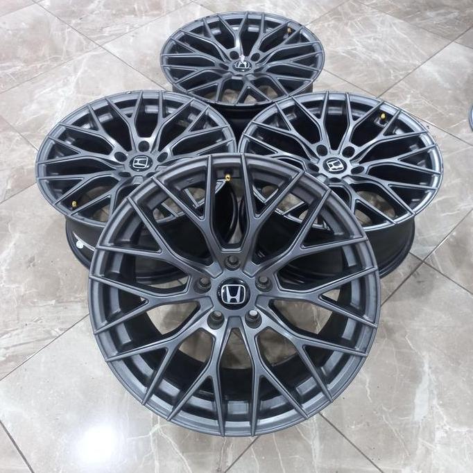 Terlaris Velg Chemco Torsion R18 Baut 5X114.3 Et 40 Lebar 8.5 Inci