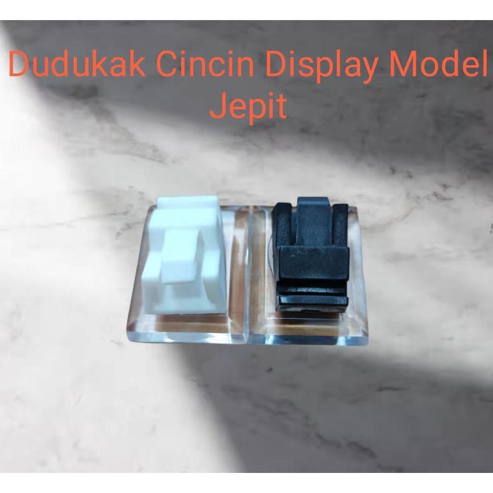 Terbaru Jepit Cincin Display Akrilik Hitam Putih