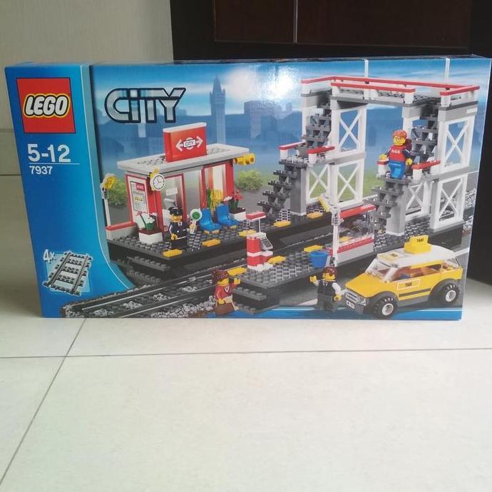 LEGO 7937 : Train Station