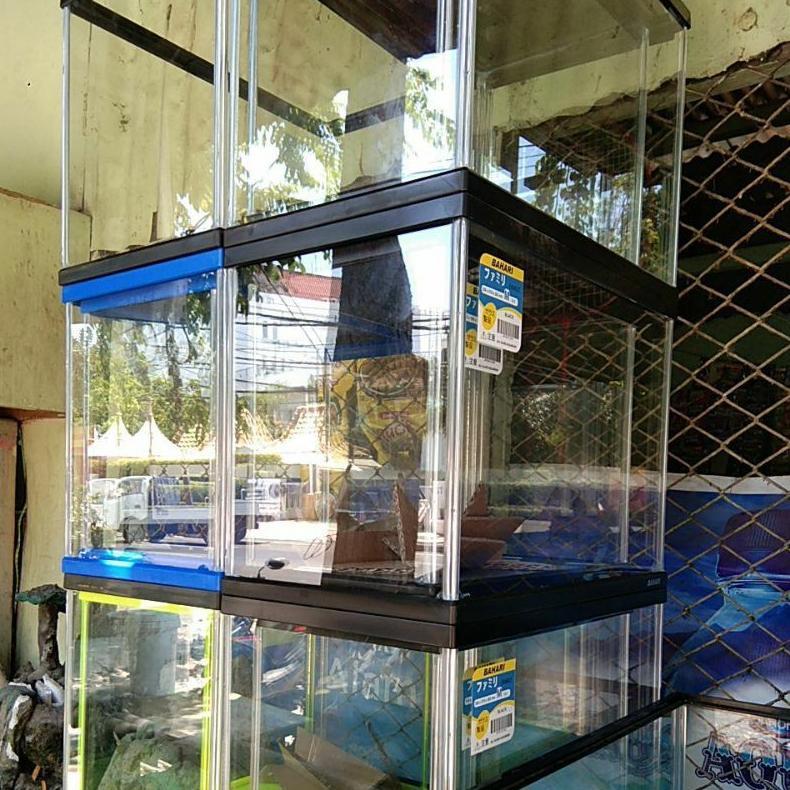 -HSR- aquarium Bahari L blue dan black