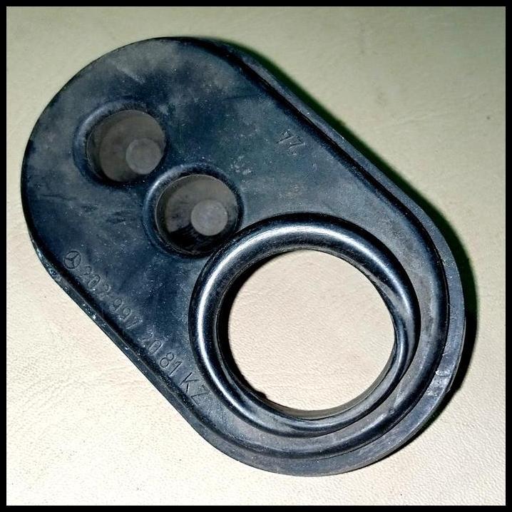 TERLARIS GROMMET KARET TAHAN AIR 2029972081 SELANG WATER PUMP MERCY C200 W202 