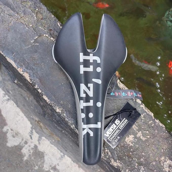 Sadel Saddle Sepeda FIZIK ARDEA VS - Manganese Rails - Black Silver