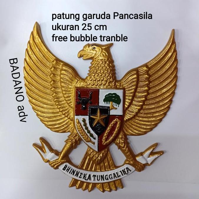 patung burung garuda KAR