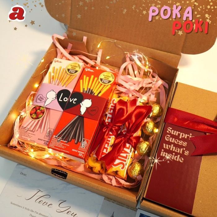 Snack Box Hampers Gift Box Cokelat Jajan Gift Box Cokelat Hampers Ulang Tahun Hadiah Wisuda Annivers