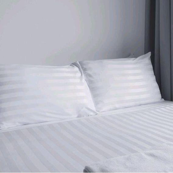 Sprei hotel karet 100% katun dobby TC-300