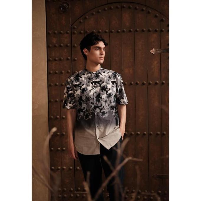 LARUSSO Khair Collection - Kemeja Koko Printing Pria Lengan Pendek - Pura