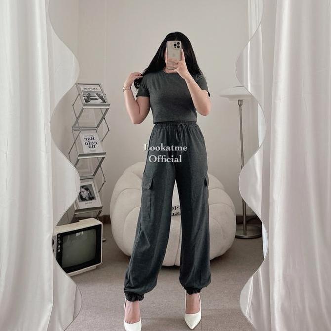 Ginfinik- Lookatmeofficial - Maurel Cargo Set - Setelan Atasan Jogger Cargo Wanita Panjang Baju Crop