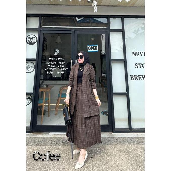 Setelan OneSet Rok Blazer Kotak CEO Plisket Wanita Bahan Flanel Ukuran Standar & Jumbo