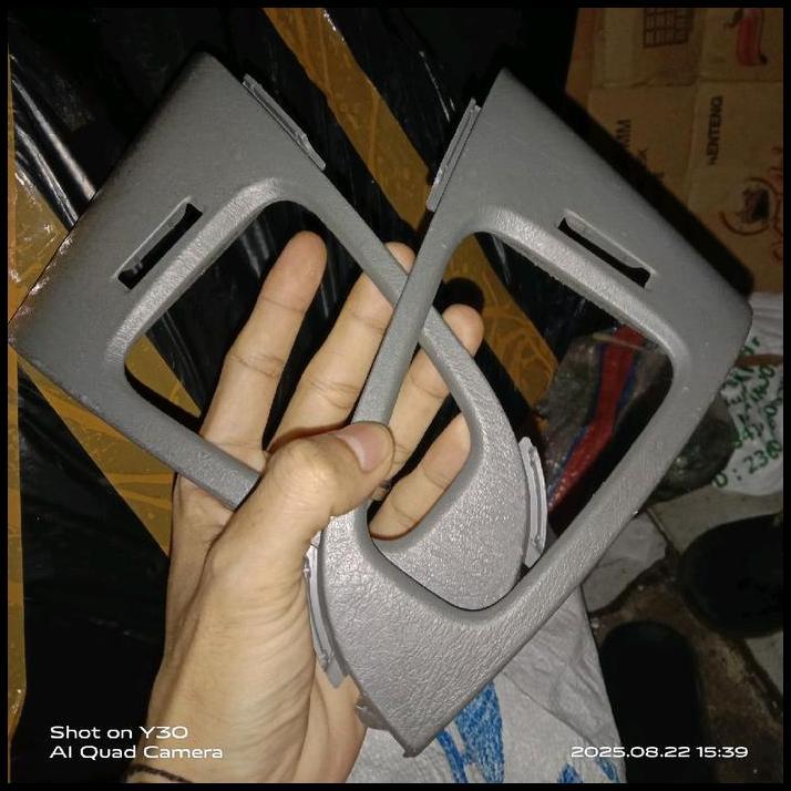 BEST DEAL PANEL KISI KISI AC TENGAH INNOVA 2005-2010  ORIGINAL 