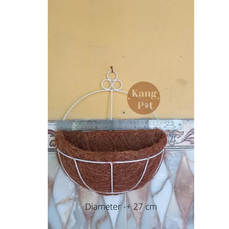 Ready pot bunga sabut kelapa tempel lingkaran besi  bunga anggrek gantung