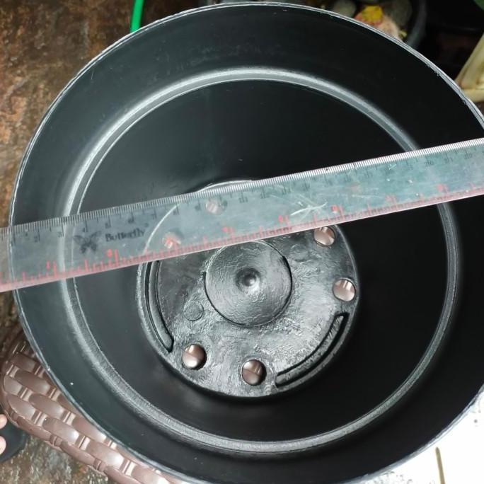 Pot Plastik 24cm Hitam/Polos 12PCS LUSINAN Global Lion